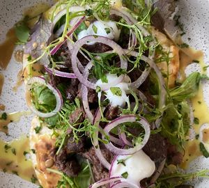 Tribunales: renacer de una esquina icónica donde el sabor internacional se funde con lo tradicional