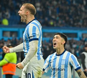 Racing arrancó con el pie derecho y venció a Gimnasia LP en el debut