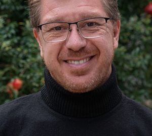 El profesor Martín Kieffer estará disertando en España