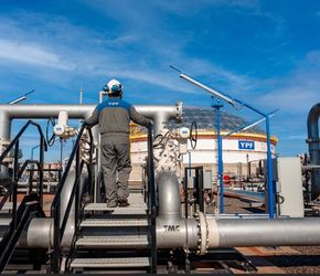 YPF puso en marcha la primera cabecera de despacho de crudo de gran escala en Vaca Muerta