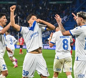 Vélez le ganó al Rojo de Avellaneda y quedó como único líder de la Zona A