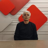 Un padre busca ayuda para costear  el tratamiento cardíaco de su hijo