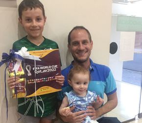 Lector de Democracia ganó 46 paquetes de figuritas