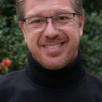 El profesor Martín Kieffer estará disertando en España