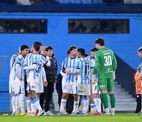 Racing Club empató con Caracas y quedó eliminado