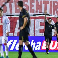 Barracas Central le ganó a Huracán  y se metió en los octavos de final
