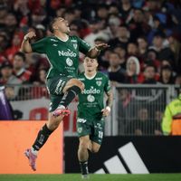 Triunfazo de Sarmiento en el Monumental