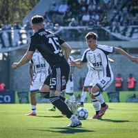 Riestra empató con Central Córdoba y se ilusiona con alcanzar los playoffs