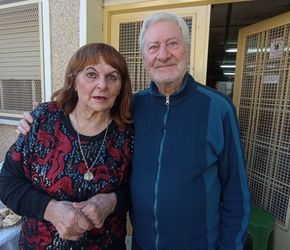 Vecinos del Barrio Belgrano agasajaron al kiosco de Beba Racosta
