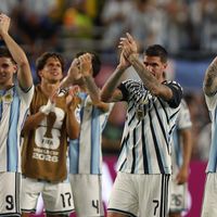 Argentina sufrió, pero venció a Cabo Verde y se metió en los octavos de final