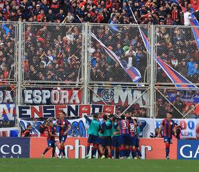 San Lorenzo se aprovechó de Boca, lo venció y profundizó su crisis