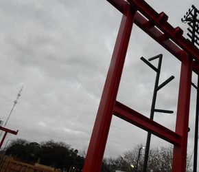 Avanza el puente peatonal del paso bajo nivel de Rivadavia
