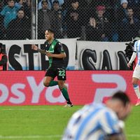 Banfield le dio otro golpe a Racing y le ganó en el arranque de la quinta fecha