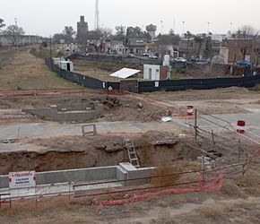 Descreimiento y enojo de los vecinos por la obra del paso bajo nivel que sigue frenada