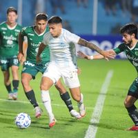Sarmiento fue goleado en Tucumán
