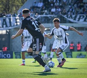 Riestra empató con Central Córdoba y se ilusiona con alcanzar los playoffs
