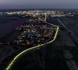 El camino a la Laguna de Gómez brilla con luz propia