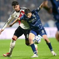 Gimnasia y Esgrima se hizo fuerte en El Bosque y le dio otro golpe a River