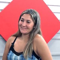 La escritora y editora María Camila Meyar presentó su primer libro