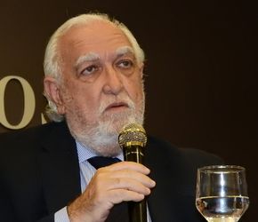 Ricardo Gil Lavedra en Junín