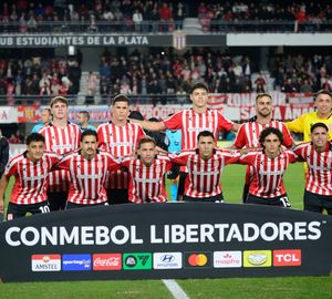Estudiantes empató con Flamengo y continúa invicto en el Grupo A