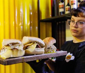 Antigourmet: la movida de cuatro  juninenses que cambió el modo de comer
