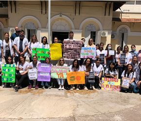 Médicos residentes realizaron una marcha