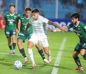 Sarmiento fue goleado en Tucumán