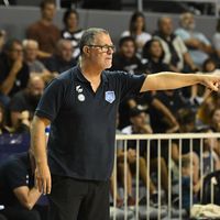 Adrián Capelli: “Son instancias donde no podemos regalar nada ni descuidar a nadie del otro equipo“